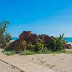 A 50 M De La Playa Fuengirola