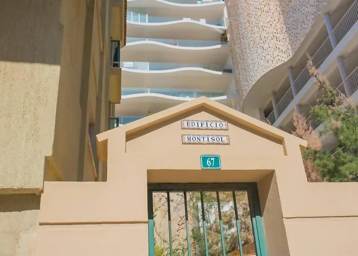 A 50 M De La Playa Apartment