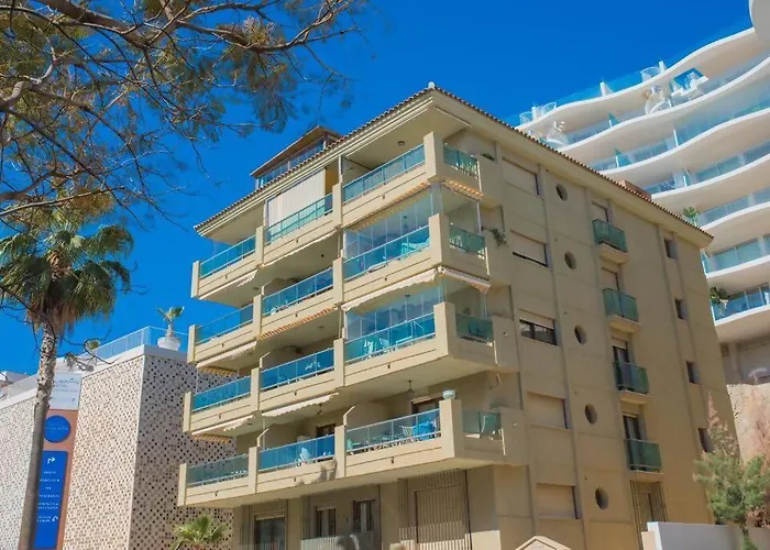 A 50 M De La Playa Apartment *