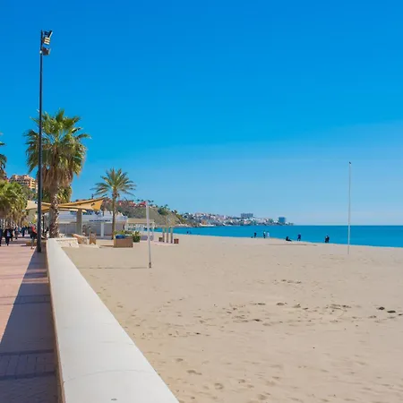 A 50 M De La Playa * Fuengirola