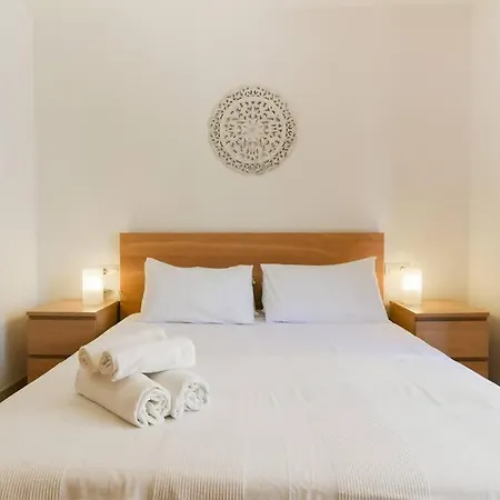 A 50 M De La Playa Apartment