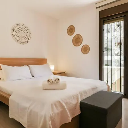 A 50 M De La Playa Apartment Fuengirola